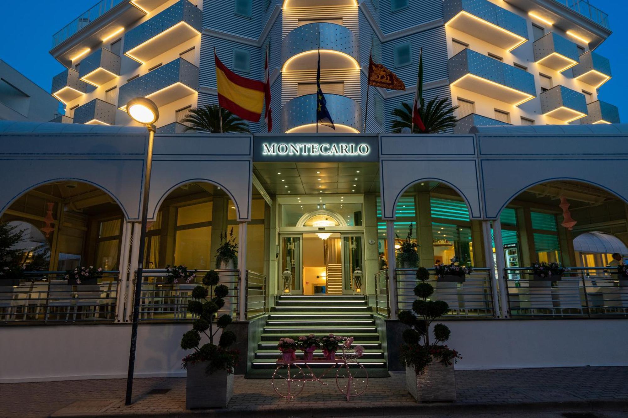 Hotel Montecarlo 3 Stelle Superior Caorle Exterior photo